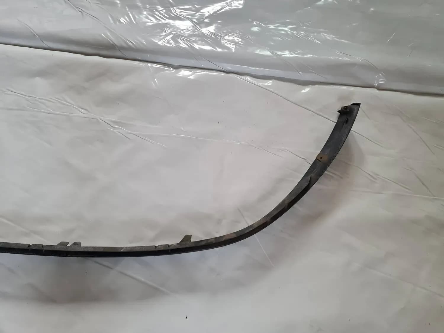 Spoiler kofanger foran RENAULT SCENIC III 2011 - foto 2