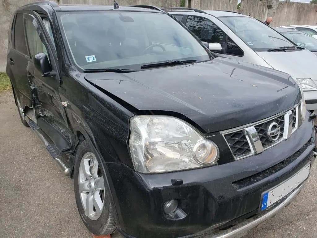 Billede af den afmonterede bil 2