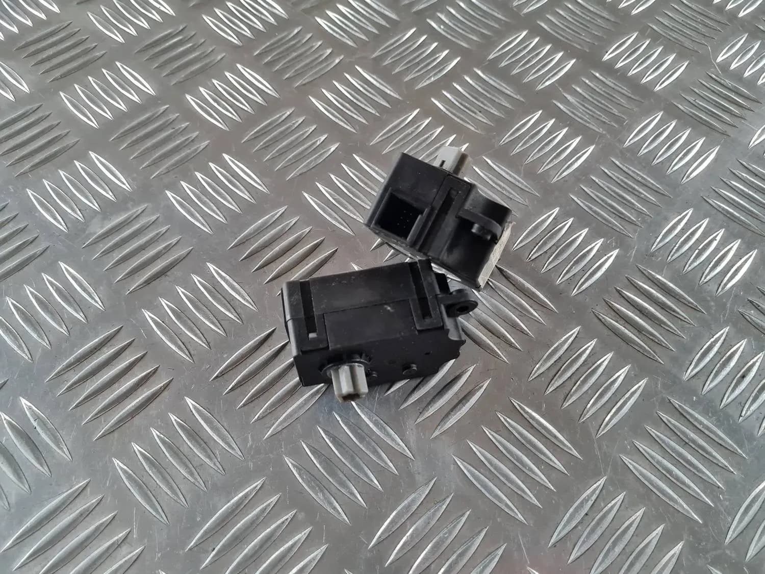 Aktuator til varmesystem RENAULT SCENIC III 2011 - foto 3