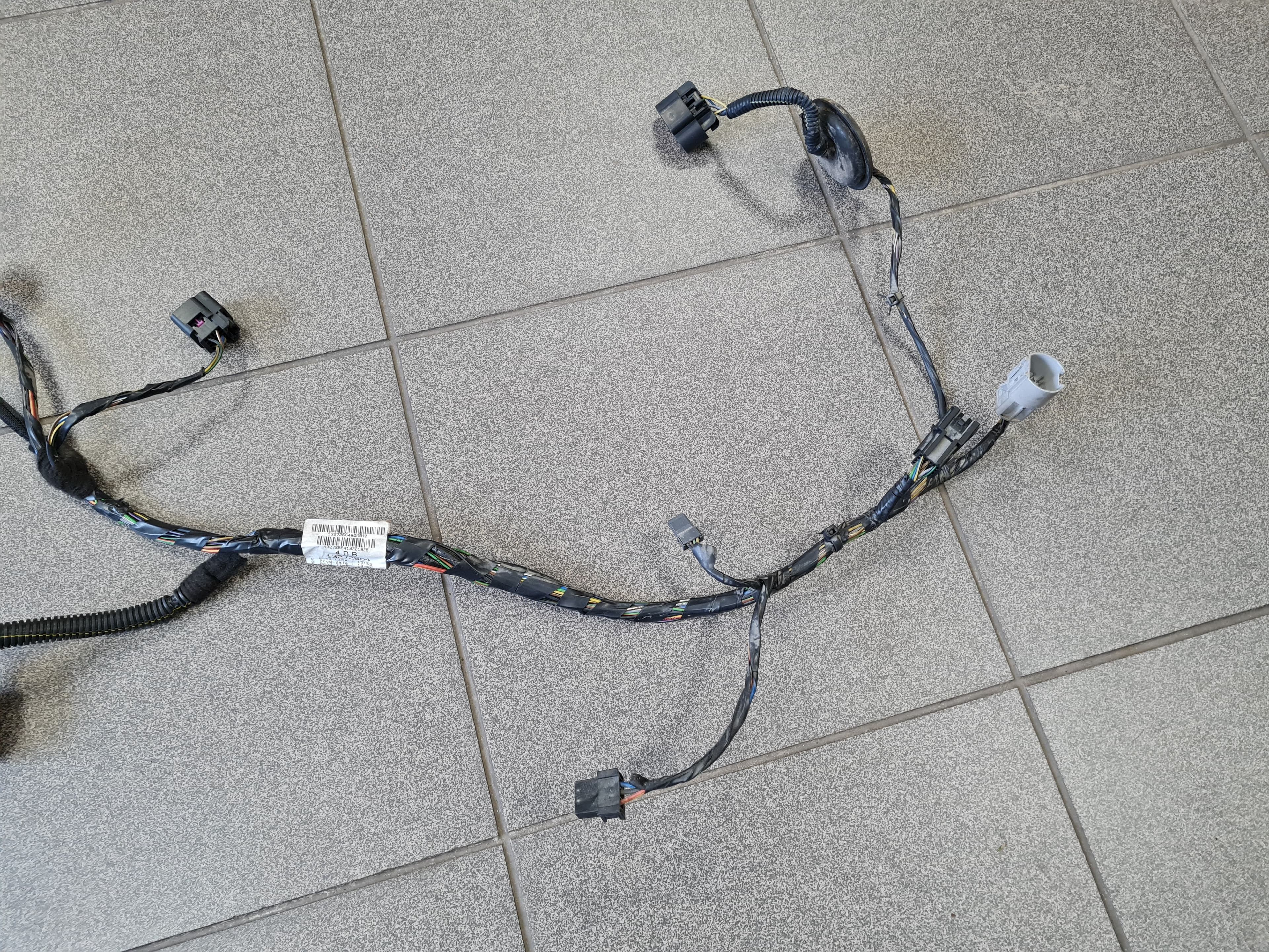 Ledninger til bagagerumsklappen OPEL INSIGNIA SPORTS TOURER 2010 (C) - foto 2