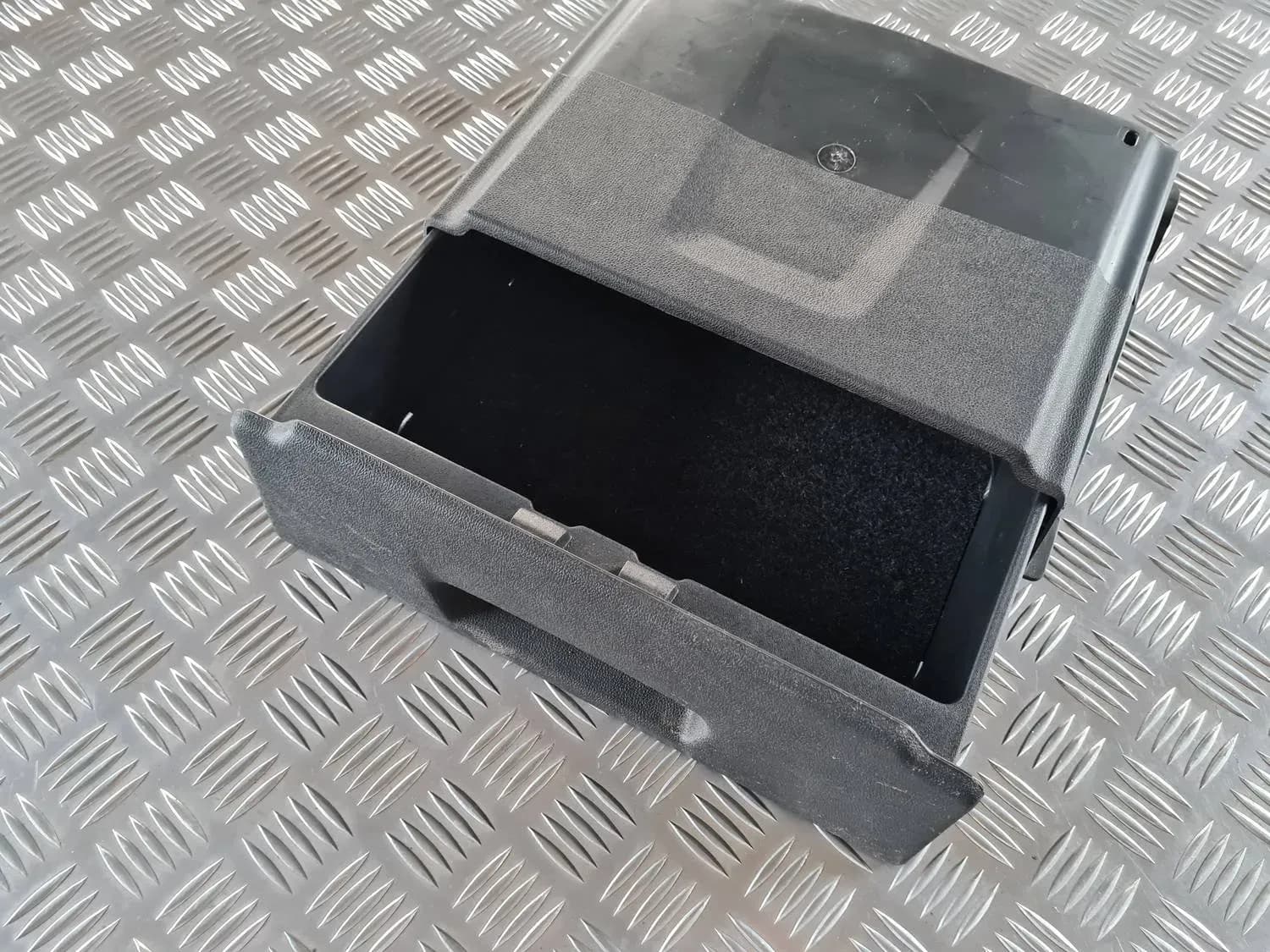 Opbevaringsrum i gitteret RENAULT SCENIC III 2011 - foto 1