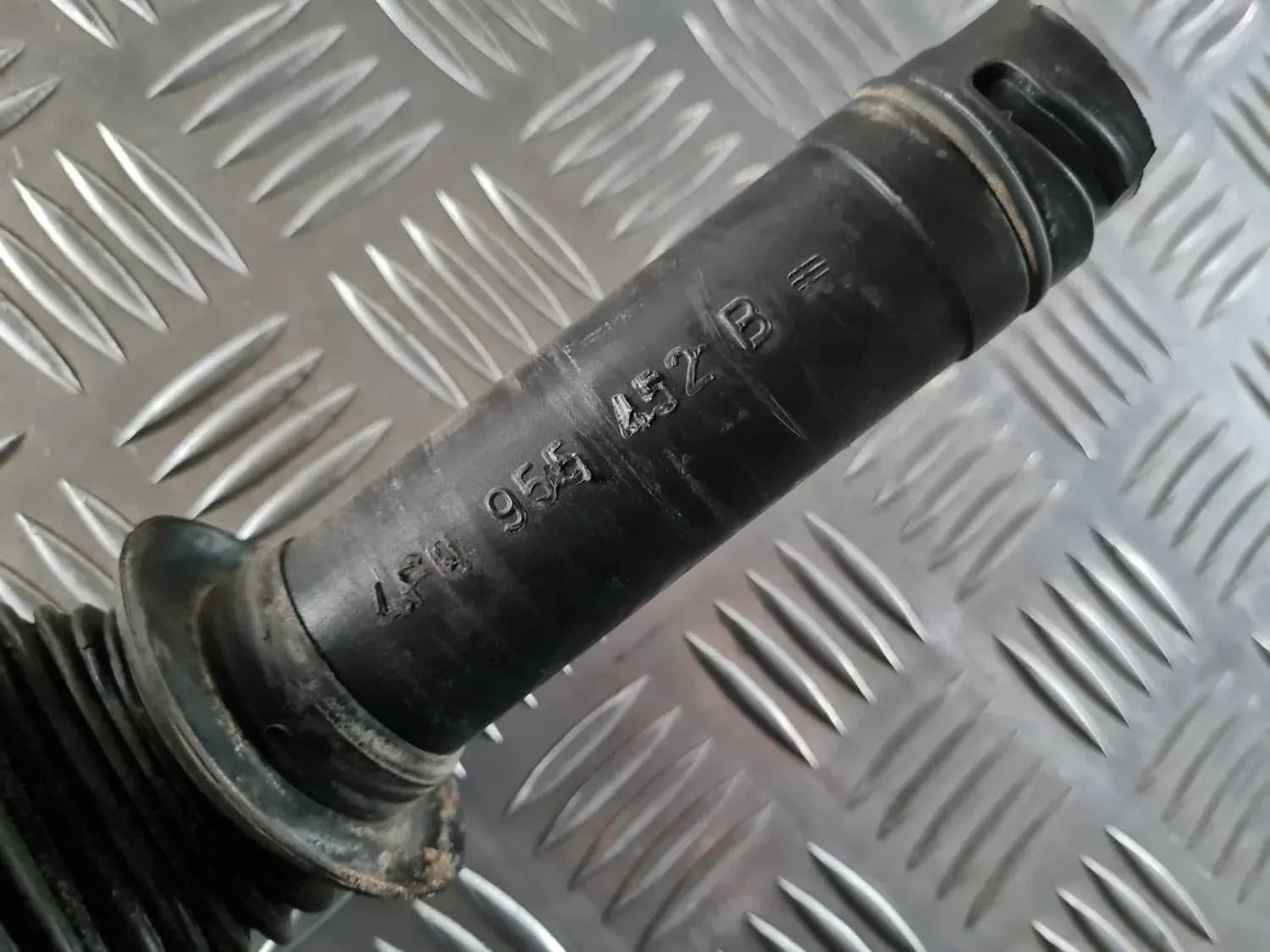 Påfyldningsrør til sprinklervæsketank AUDI A6 2008 - foto 2