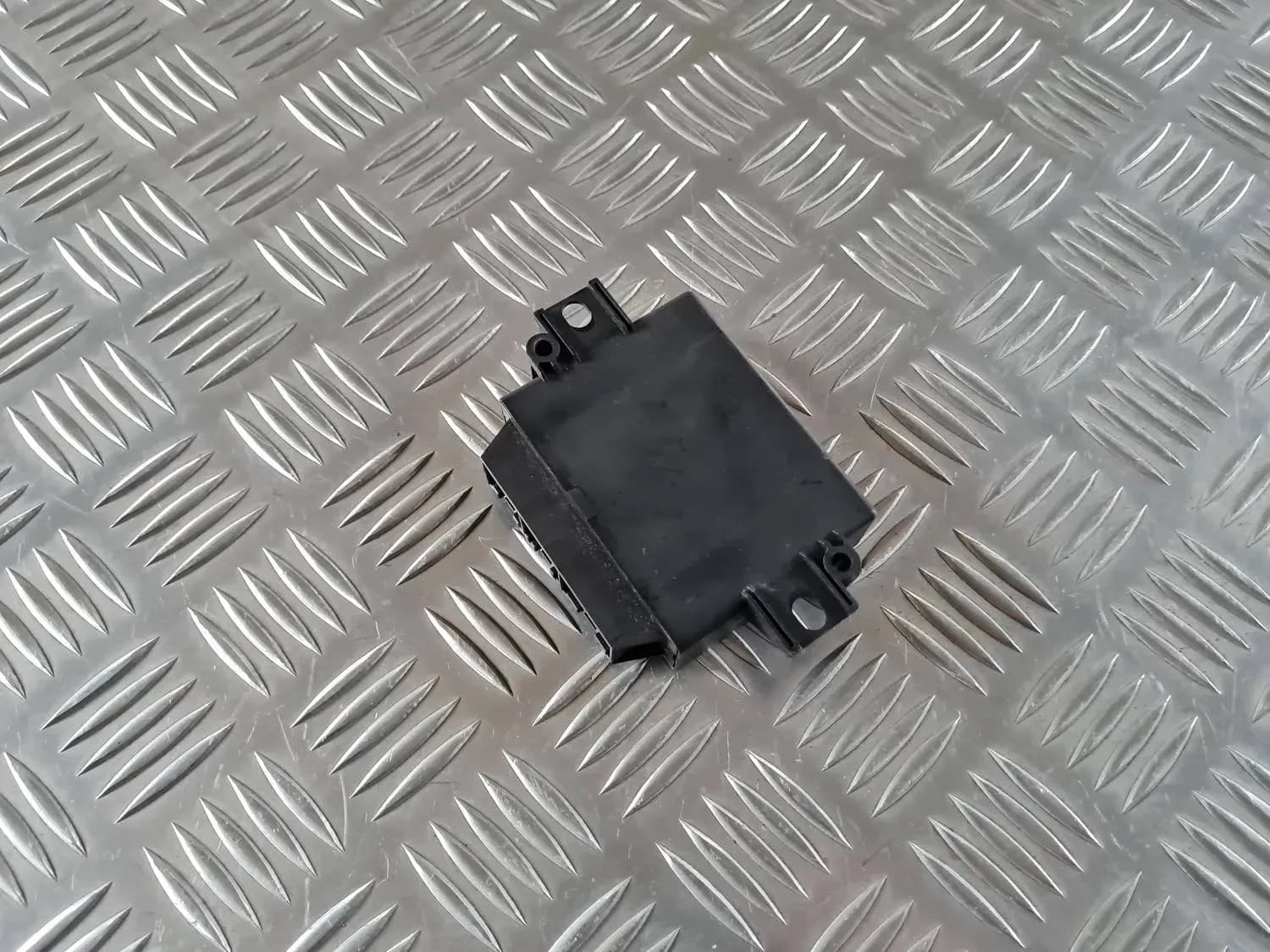Kontrolenhed til parkeringssensorer AUDI A6 2008 - foto 2