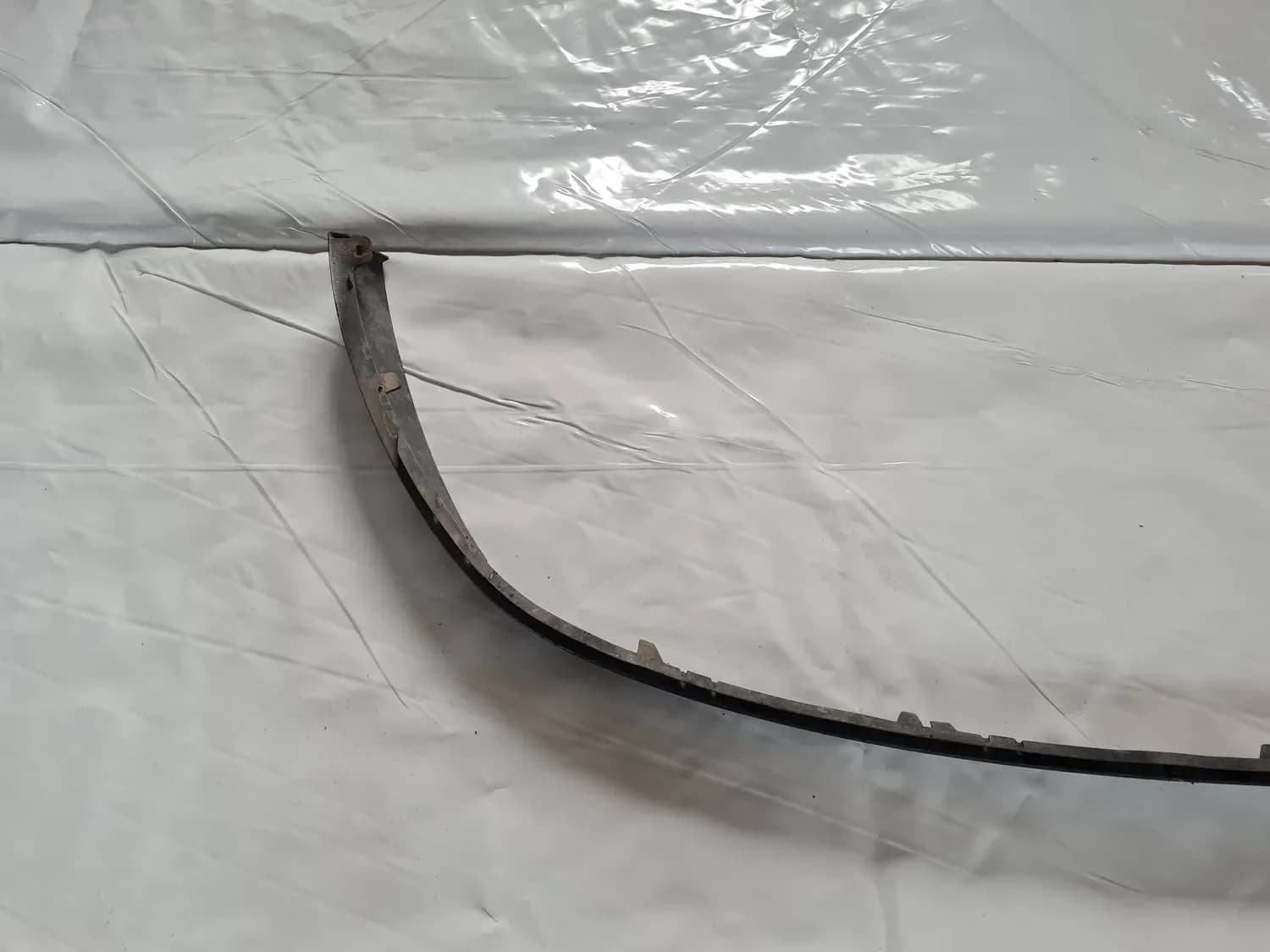 Spoiler kofanger foran RENAULT SCENIC III 2011 - foto 6