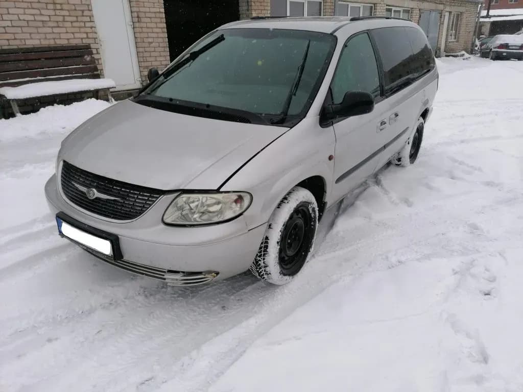 Billede af den afmonterede bil 1