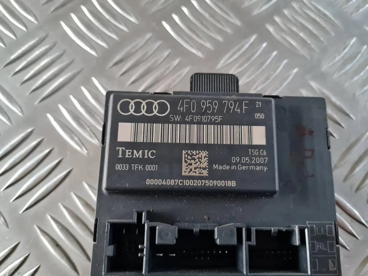 Betjeningsenhed til højre bagdør AUDI A6 2008 - foto 2