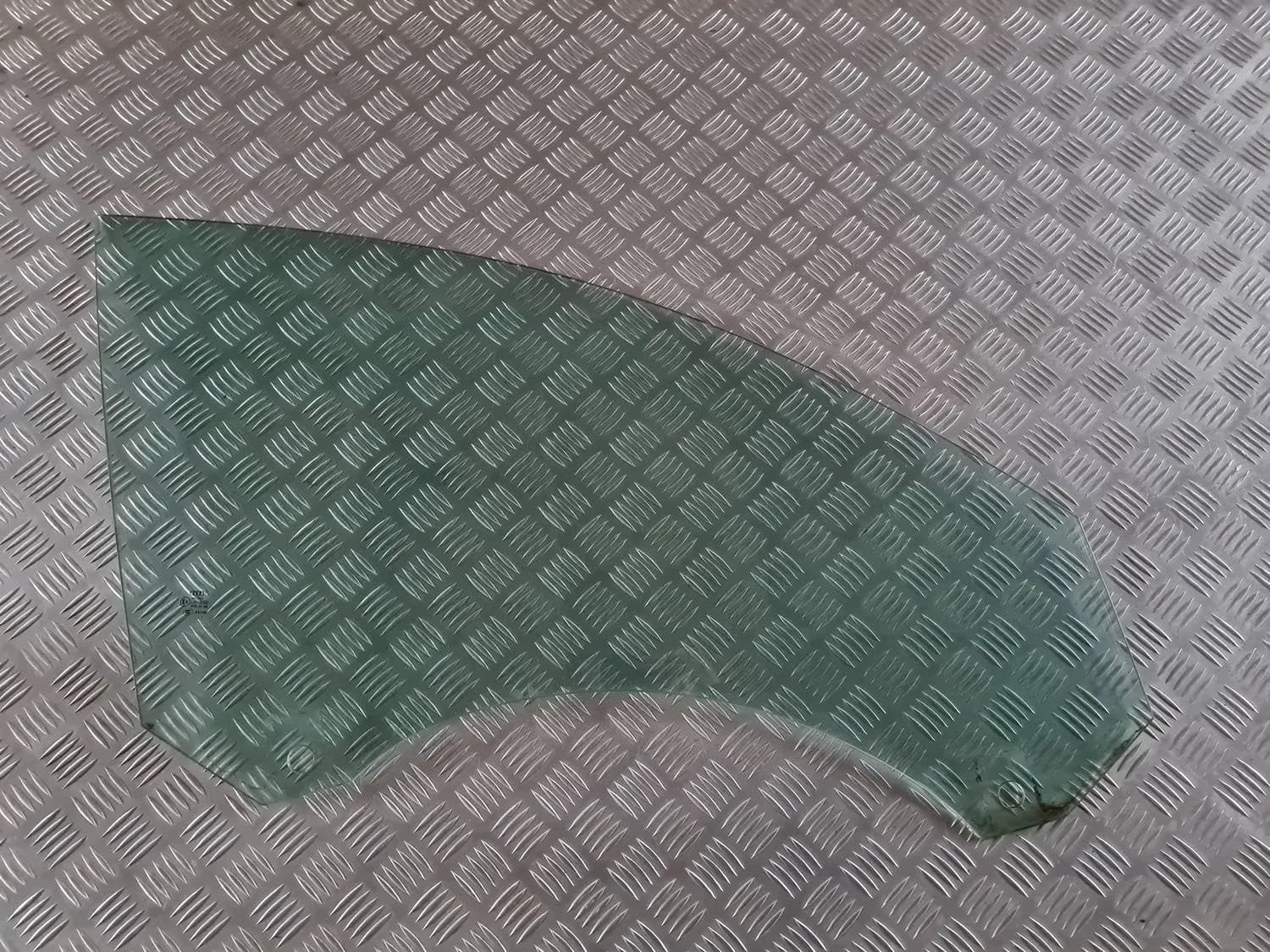 Glas i højre fordør AUDI A6 2008