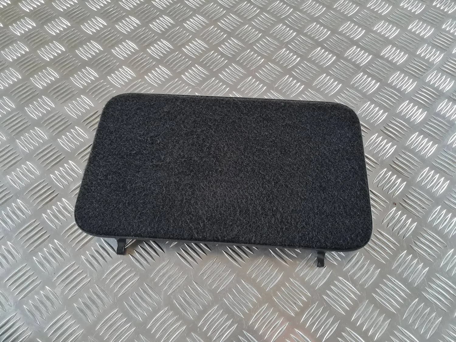 Gulvbeklædning ved forsæderne RENAULT SCENIC III 2011