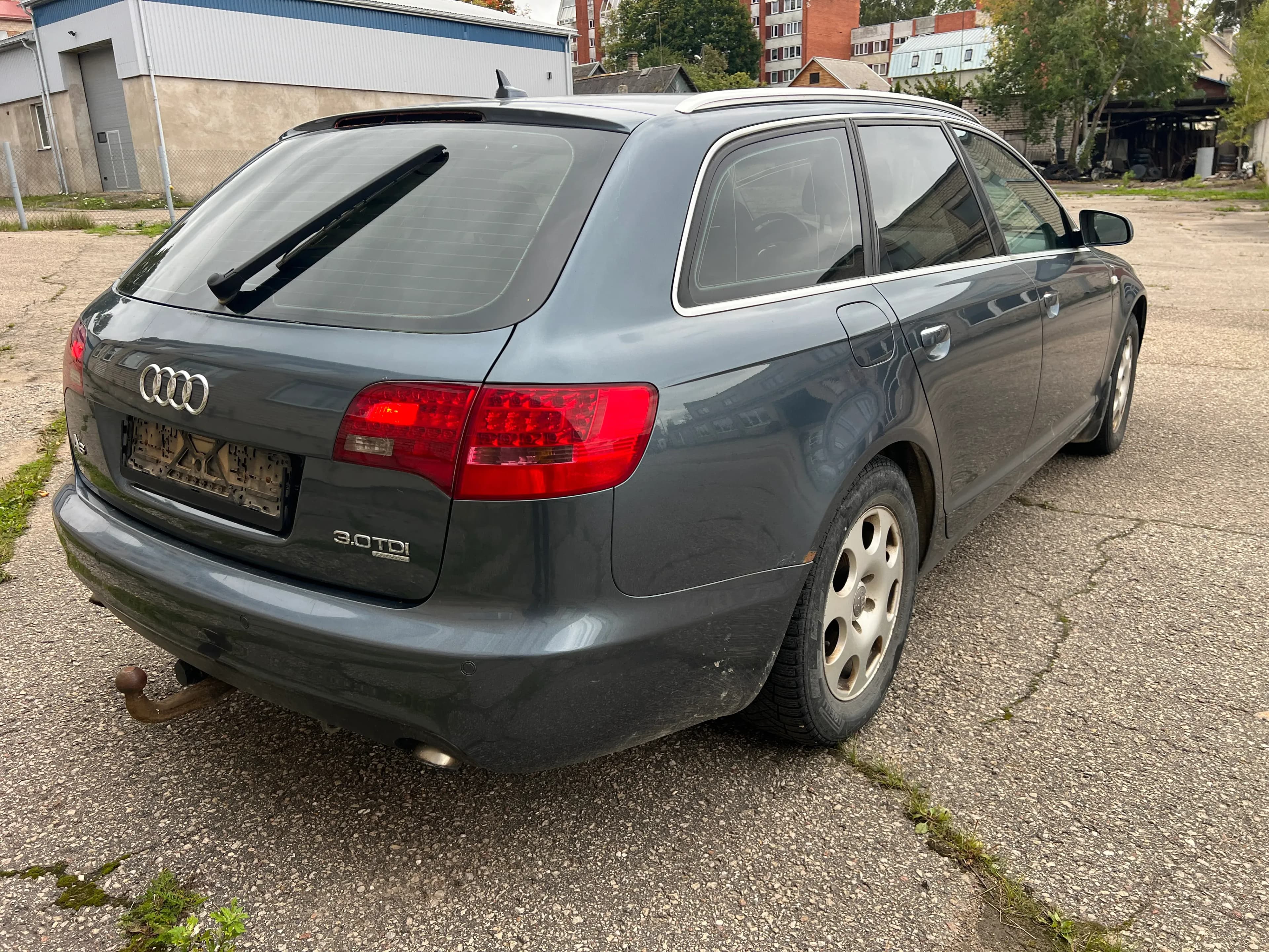 Billede af den afmonterede bil 5