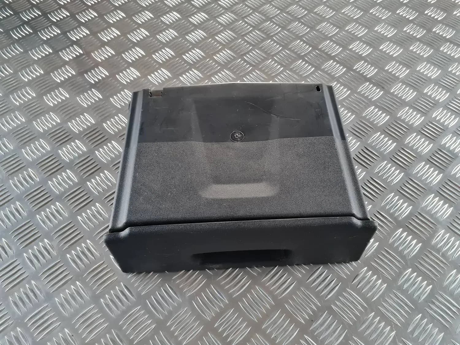 Opbevaringsrum i gitteret RENAULT SCENIC III 2011 - foto 3