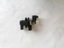 Magnetisk vakuumventil AUDI A4 2001 SEDAN