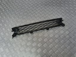 Stort nederste kofangergitter VOLVO XC 60 2009